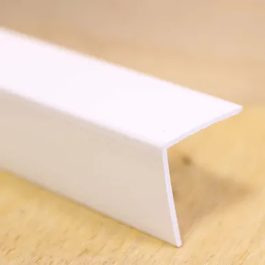 VÄLISNURGALIIST PVC KKU20 VALGE 20X20MM 2,6M