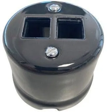 PISTIKUPESA DATA 2-NE FENDE PIND KERAAMILINE MUST